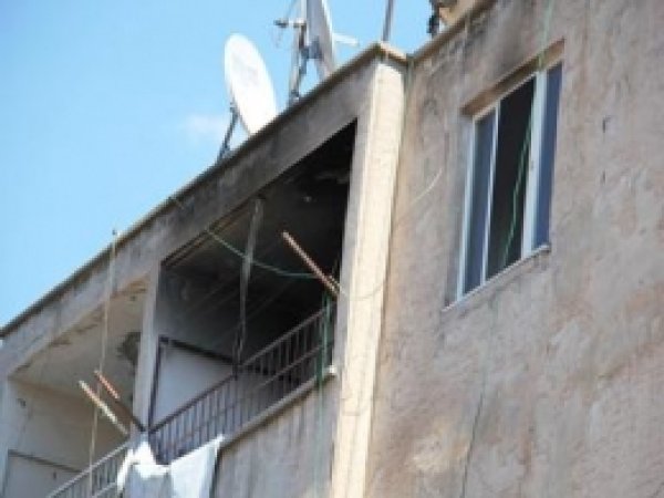 Cinnet Geçiren Genç Evini Yaktı 