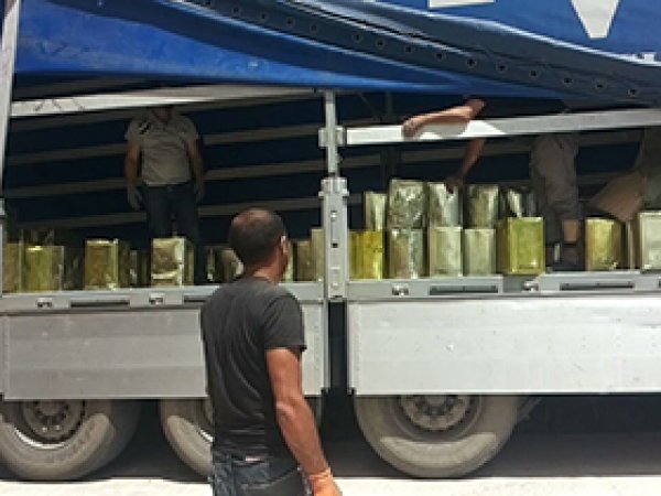 Ağrı'da 23 Ton Kaçak Bal Yakalandı