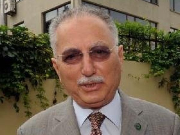 İhsanoğlu Atatürk Hayranı Çıktı