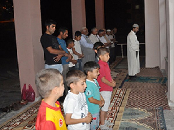 TOKİ Camii İbadete Açıldı 