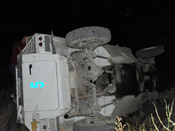 Hakkari'de Polis Aracı Devrildi: 3 Yaralı 