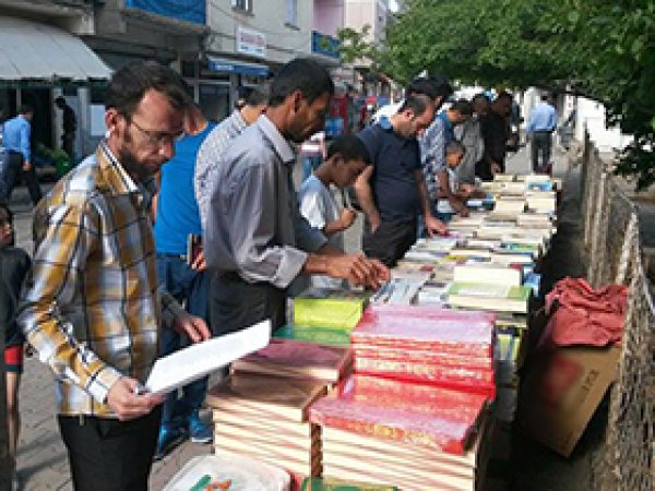 Solhan'da İlk Kez İslami Kitap Fuarı Açıldı 