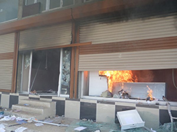 Silopi'de Elektrik Kesintisi İsyanı