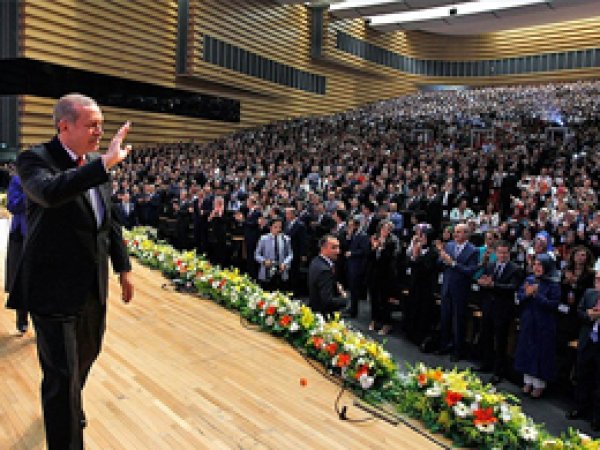 AK Parti'nin Köşk Adayı: Erdoğan 