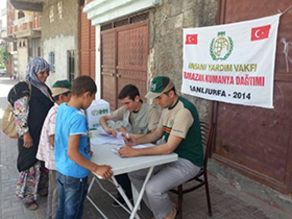 'Muhtaç ve Yetimlere Bir Umut Olun'