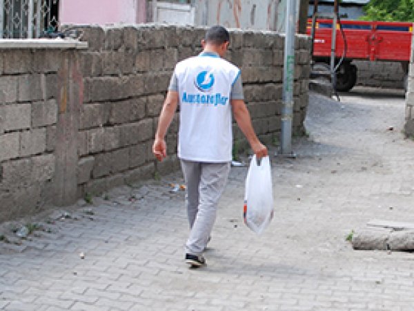 Mustazaflar Cemiyetinden Et Yardımı 