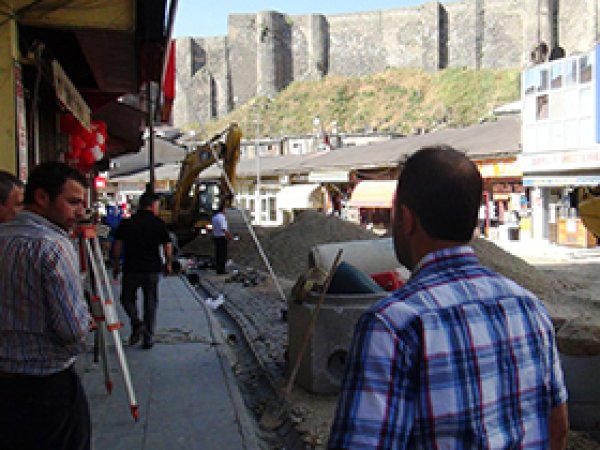 Bitmeyen Kazı Bitlislileri Çileden Çıkardı 