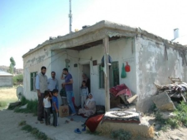 Avrupa Yetim Der'den Van'a Yardım 