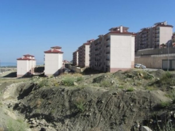 Van'da Memur-Sen TOKİ Sakinleri İsyan Etti 