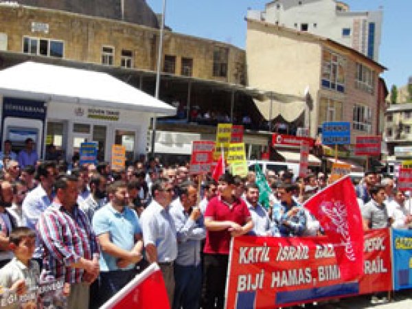 Bitlis Halkı Filistin İçin Sokağa Döküldü 