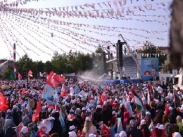 Başbakan Erdoğan'ın Bursa Mitingi Başladı 