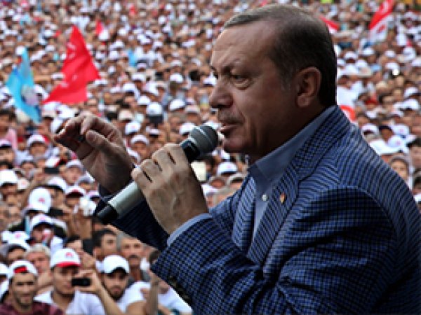 Erdoğan, Gülen'i Sert Sözlerle Eleştirdi