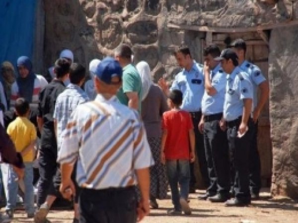 Genç Kız Yazmasıyla Kendini Astı