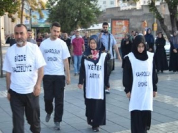 Ailesi ile Gazze'ye Yürüyorlar 