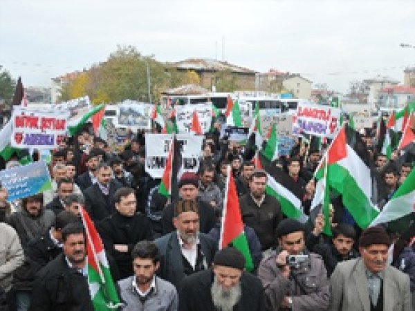 İsrail Katliamları Palu'da Lanetlenecek 
