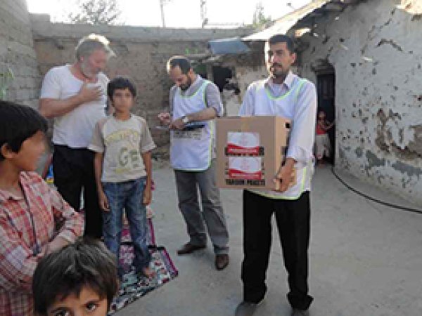 MÜSİAD'dan Fakir Ailelere Gıda Yardımı