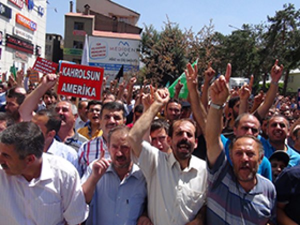 Tatvan'da İsrail Saldırıları Tel'in Edildi
