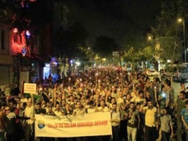 İstanbul'dan Filistin için Meşaleli Yürüyüş  