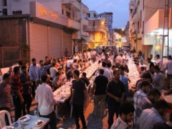 Adana Umut-Der'den Bin Kişilik İftar 