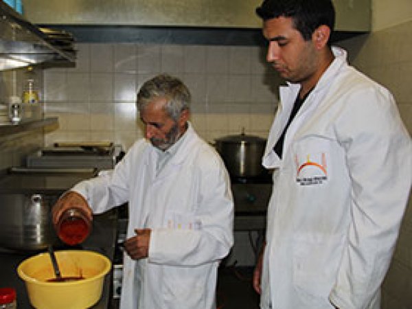 Hizmetin Diğer Yanı, Mutfak Çalışanları