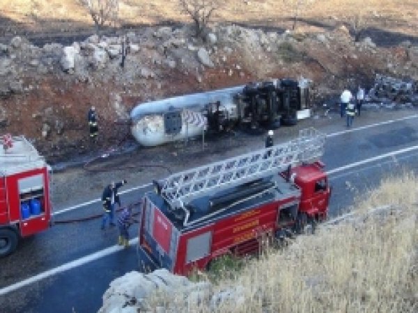 Tanker Kazasında Ölen Muavin Defnedildi