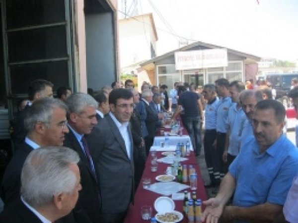 Yılmaz: İtfaiyeciler, Hayati Görev Yapıyorlar