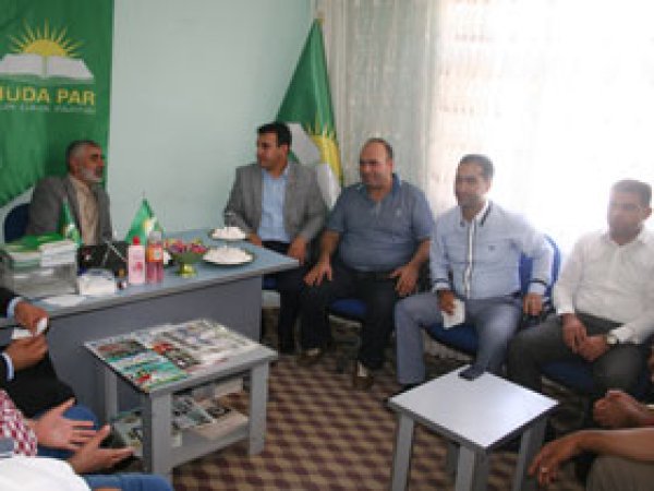 Ergani 'de AK Parti'den HÜDA PAR'a Ziyaret 