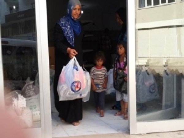 Cizre Nuh Gıda Bankasından 500 Aileye Yardım 