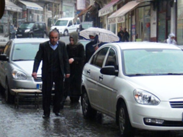 Ani Yağış Vatandaşı Serinletti 