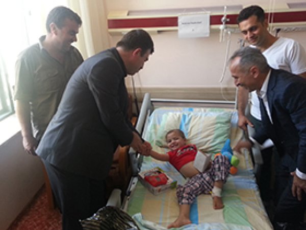 HÜDA PAR Gazzeli Yaralıları Ziyaret Etti 