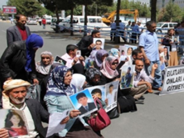 PKK'nin Kaçırdığı Bir ÇocukTeslim Oldu
