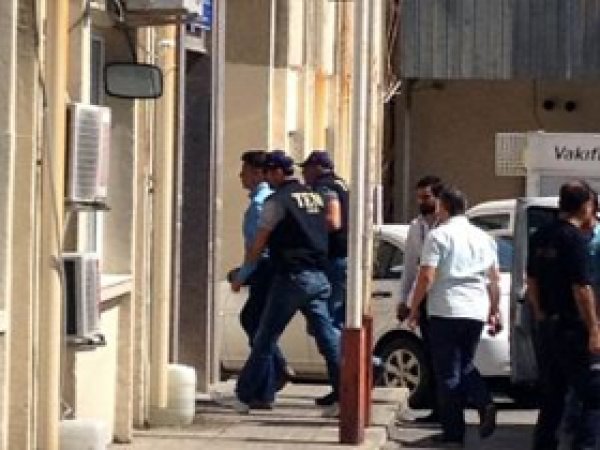 HÜDA PAR'ı da Dinleyen Polislere Operasyon