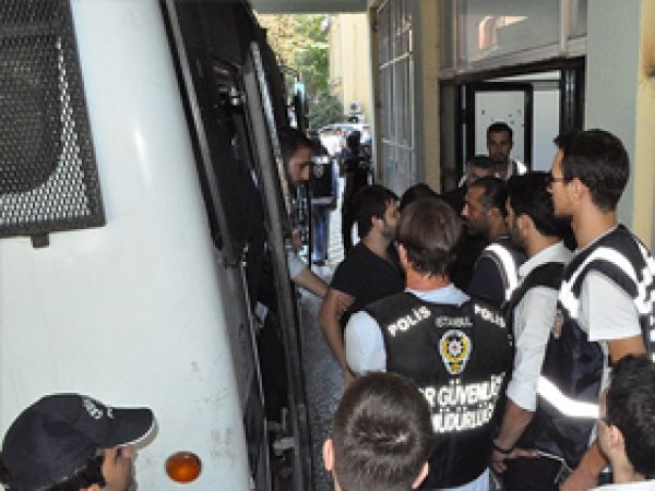 'Paralel Yapı' Operasyonunda 5 Tutuklama