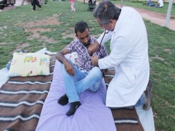 Grevdeki Kürtçe Öğretmen Adaylarına Sağlık Kontrolü