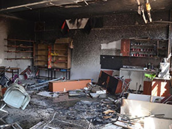 PKK'liler Yüksekova'da 4 Okulu Ateşe Verdi