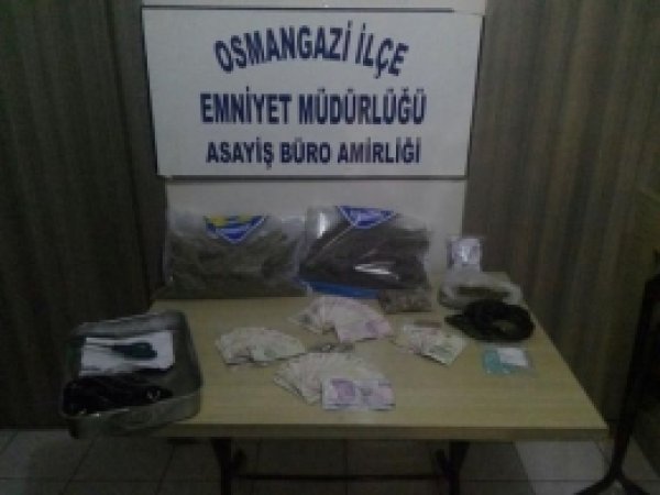 Bursa'da Uyuşturucu Operasyonu: 9 Gözaltı 