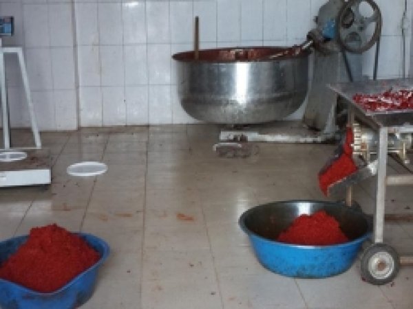 Vatandaşlara "ev Salçası" Uyarısı 