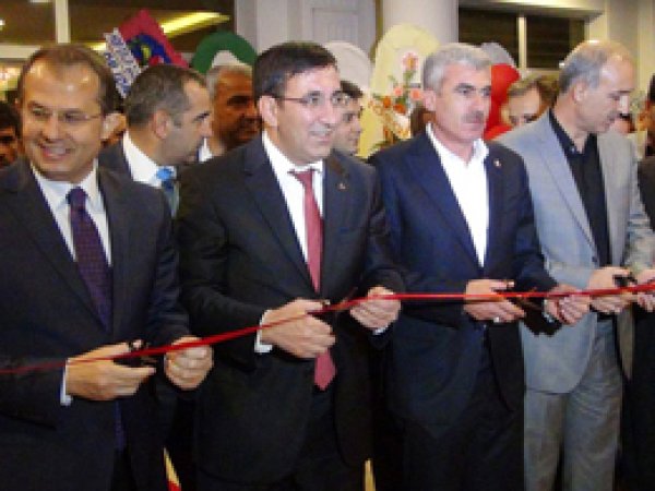 Bakan Yılmaz Bingöl'de 