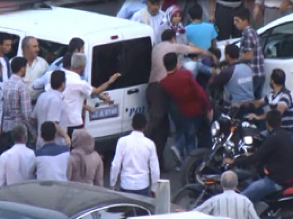 Mardin'de İLKHA Muhabirine Linç Girişimi 