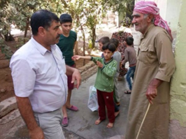 İmam Hatipliler Kobanili Ailelere  Yardım Etti 