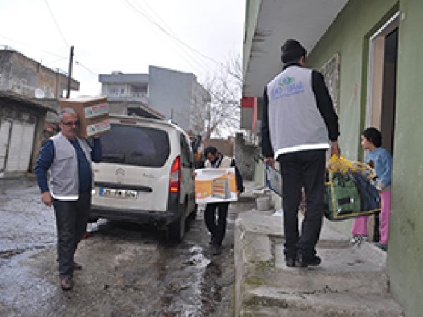 IHO-EBRAR'dan muhtaçlara yardım