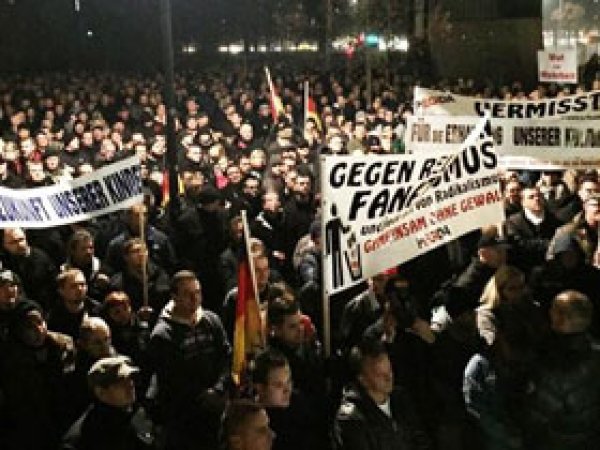 Dresden Belediyesi PEGİDA'ya karşı