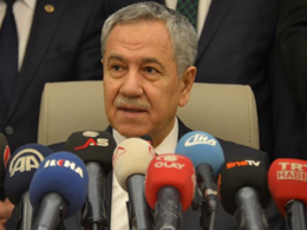 Arınç: HDP, LGBT oylarıyla yüzde 9'a ulaştı