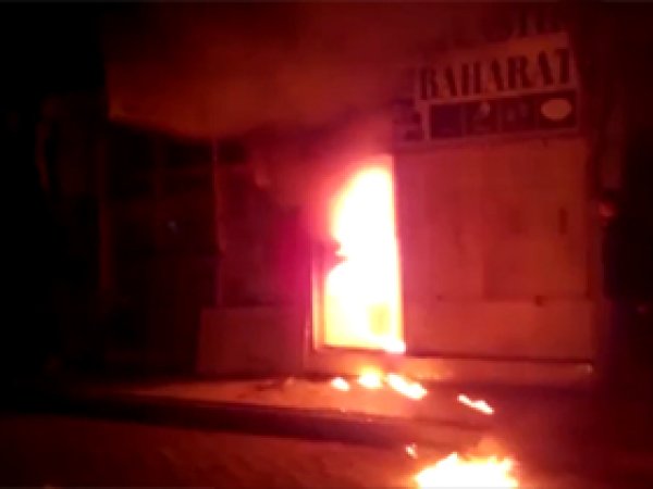 HÜDA PAR üyesinin işyeri ateşe verildi
