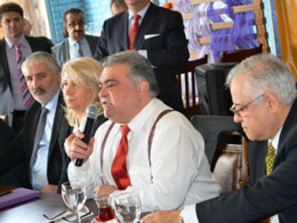 'Sadece iki parti 'Çözüm Süreci'ni yürütüyor?'