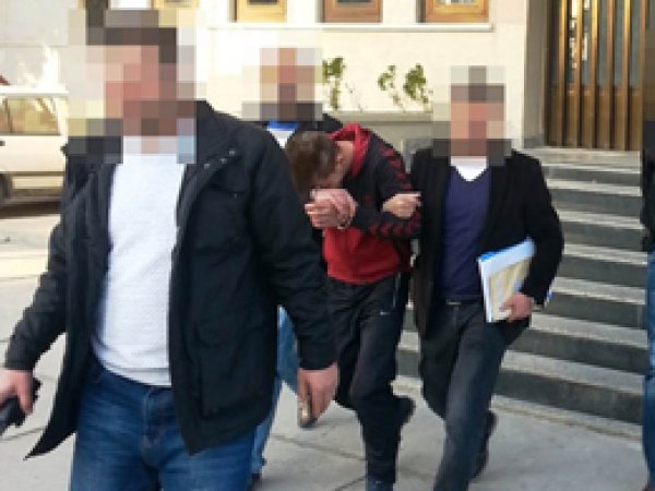 8 iş yerini soyan hırsız kameralara takıldı