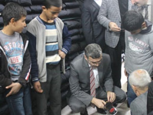 Şanlıurfa’da fakirler için yardım mağazası açıldı
