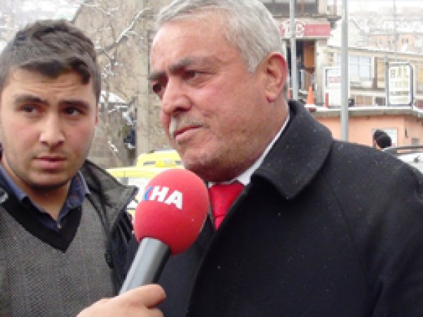 Charlie Hebdo'ya tepkiler çığ gibi büyüyor
