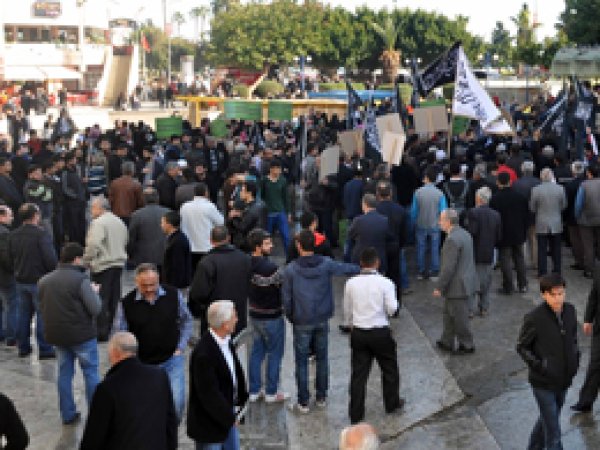 Charlie Hebdo Mersin’de telin edildi