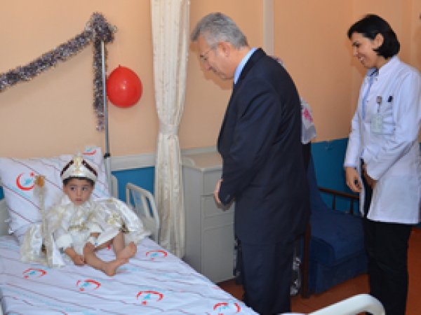 Mardin'de 18 yetim çocuk sünnet ettiriliyor